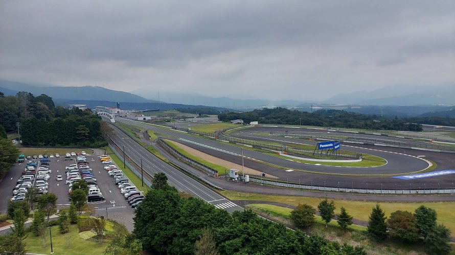 【静岡】富士スピードウェイホテル – モータースポーツの魅力を肌で感じる